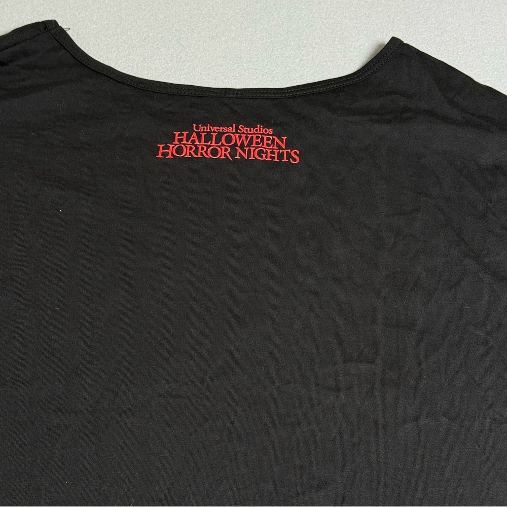HHN Top M Monsters Eternal Bloodlines Halloween Horror Nights Women’s T-shirt - Picture 5 of 8